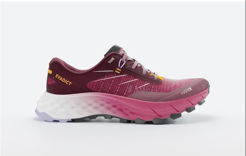 トレイルランニングシューズ レディース 軽量クッション ランニングシューズ