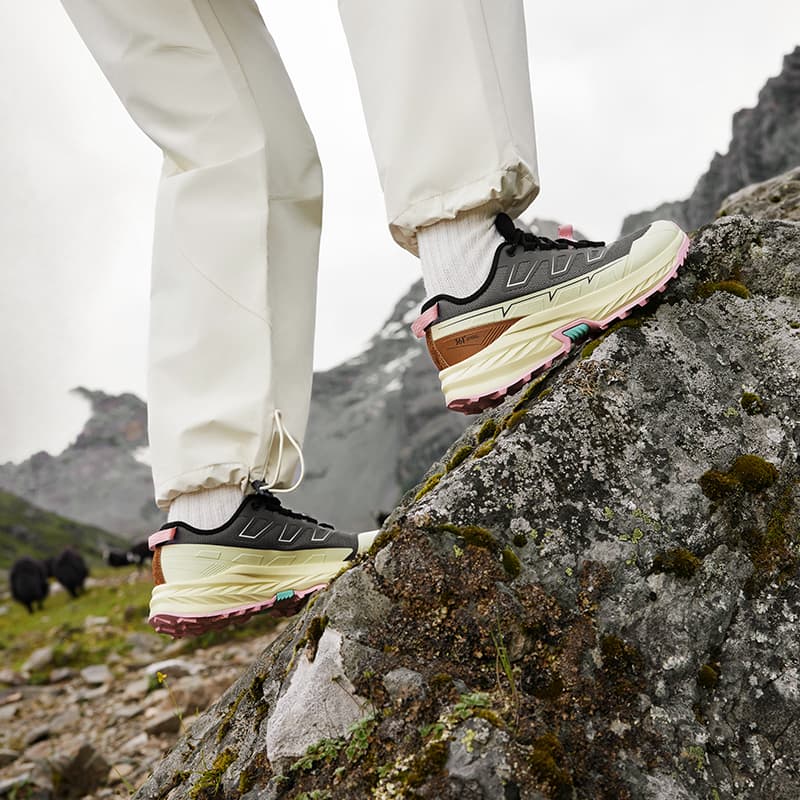 トレイルランニングシューズ レディース 山岳グリップマスター登山靴